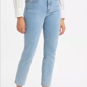 Levi’s Wedgie Straight jeans - sz 26 - Light Wash